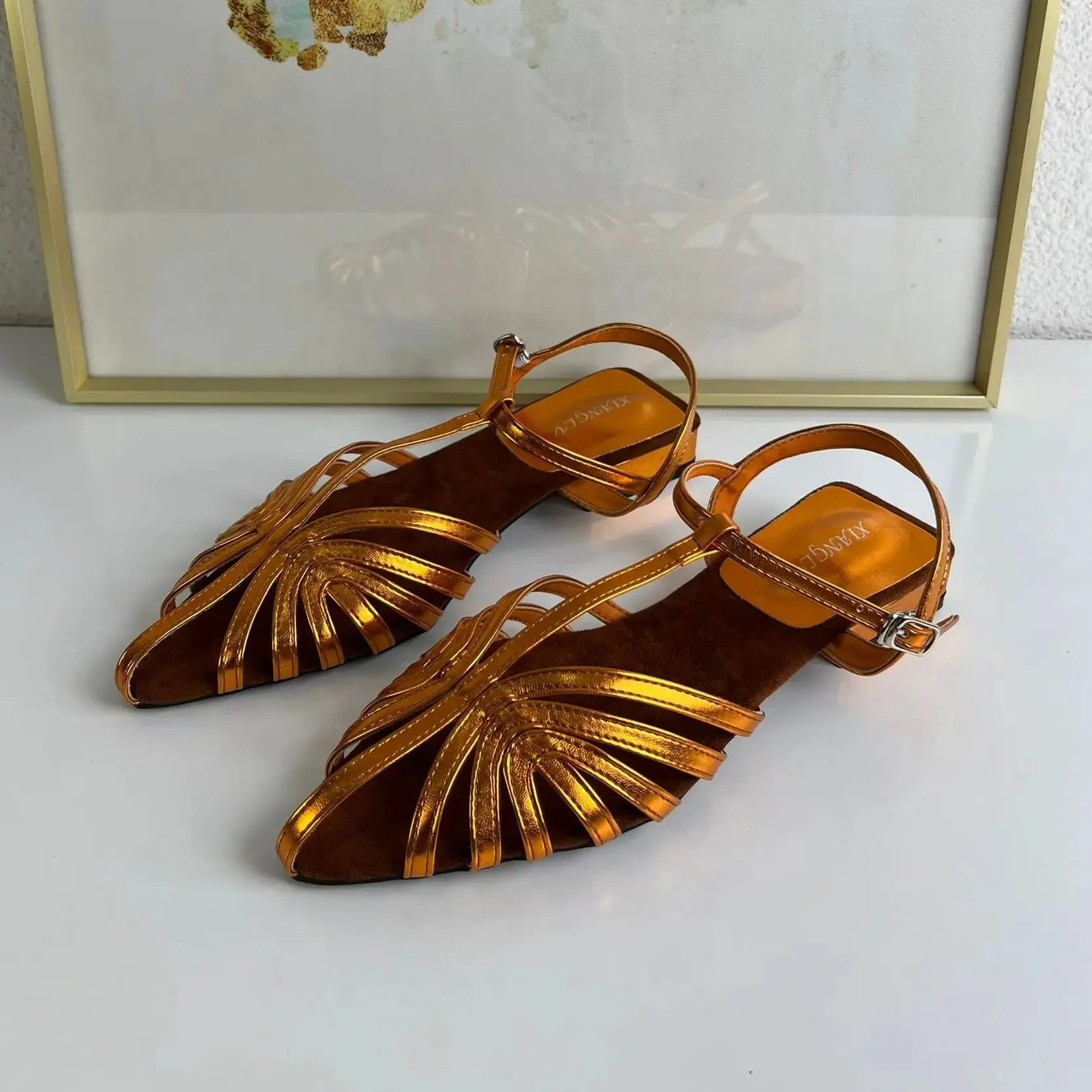 Fine Belt Combination Flat Heel Roman Womens Sandals Summer 2025 Fashionable Versatile Outward Travel Beach Shoes Woman 250604