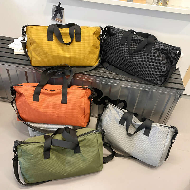 Korean Style New Large Capacity Plaid Short Travel Women Business Trip Storage Luggage For Men Waterproof Gym Bag