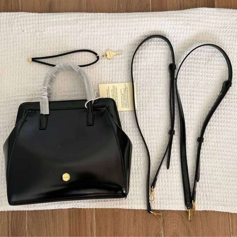 Korean Vintage Oil Leather Instrendy Niche Same Lememe Double Shoulder Backpack Handbag High-End Feel Women's Bag
