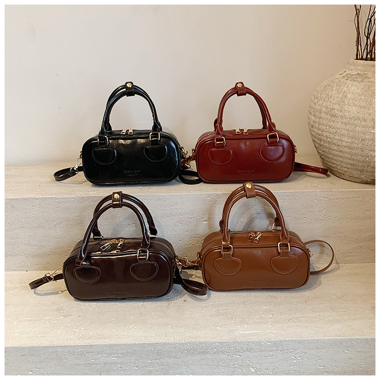 Free Shipping 2025 New Designer Bag Luxury Wallet Fashion Shoulder Crossbody Bag Niche Retro Fashion Handbag