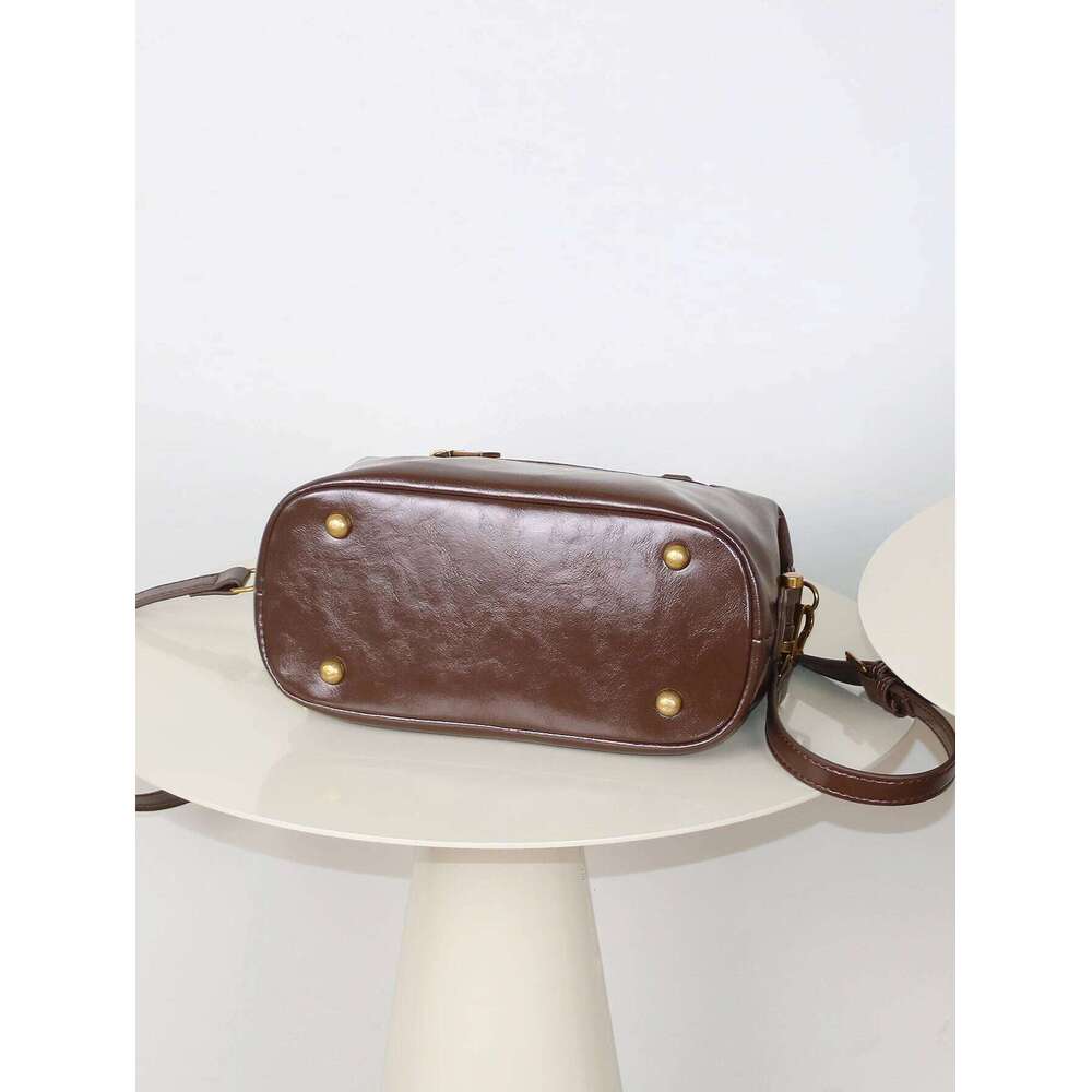 Fall/Winter 2024 New Wax Boston Handbag High-Quality Niche Pillow Retro Large-Capacity Shoulder Crossbody Bag