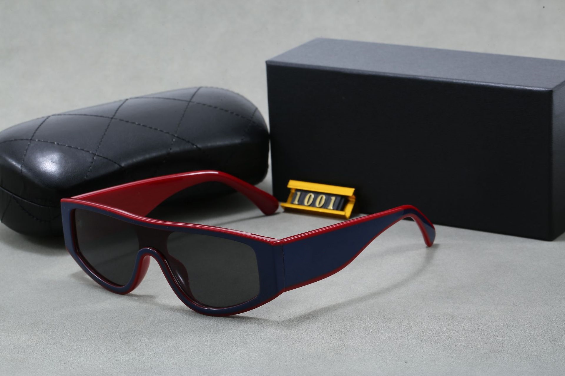 Luxury Sun Glasses: Vintage Inspired Frame Sunglasses with Polaroid Lens Women and Men, Lightweight for Daily Use Z260306