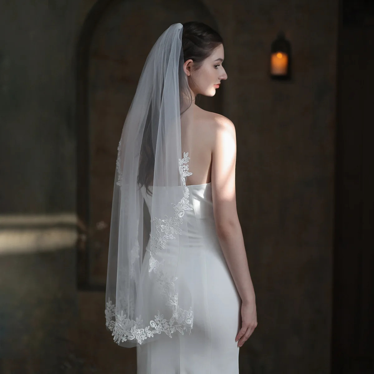 1 Tier Soft Tulle Lace Applique Bridal Veils Wedding Accessories with Comb Fingertip Length Wedding Veils 250610