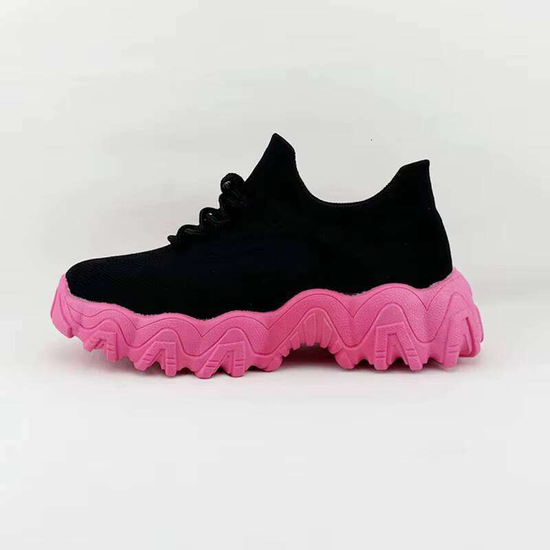 New Fashion Outdoor Casual Daily Hot Selling Socks for Men Quality Shallow Walking Shoes High Top Sneakers