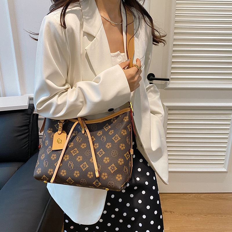 Free shipping new designer Shoulder totes Bags womans ladies flap lady girl fashion handbag women crossbody Underarm Bucket tote bag