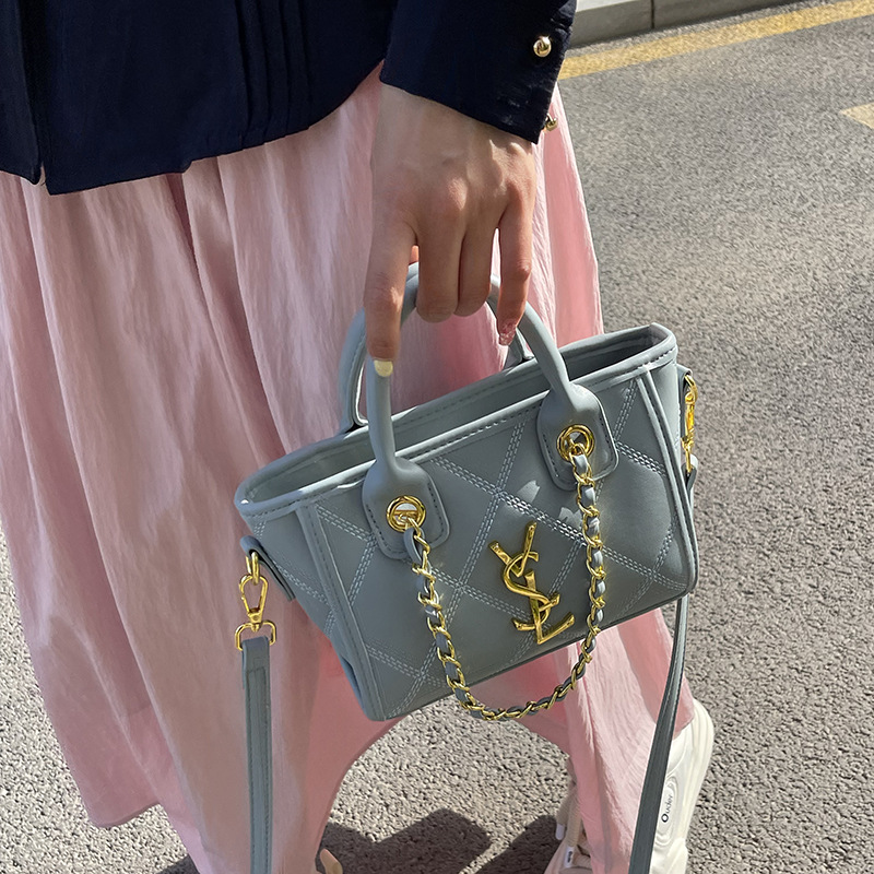 Free shipping 2025 designer Shoulder totes Bags womans ladies flap lady girl fashion casual handbag women crossbody Underarm tote bag