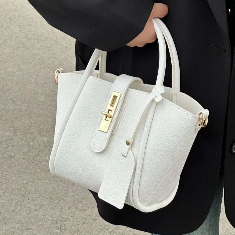 2025 New High-End Commuter Bucket Tote Basket Casual Versatile Outdoor Handbag Shoulder Crossbody Bag