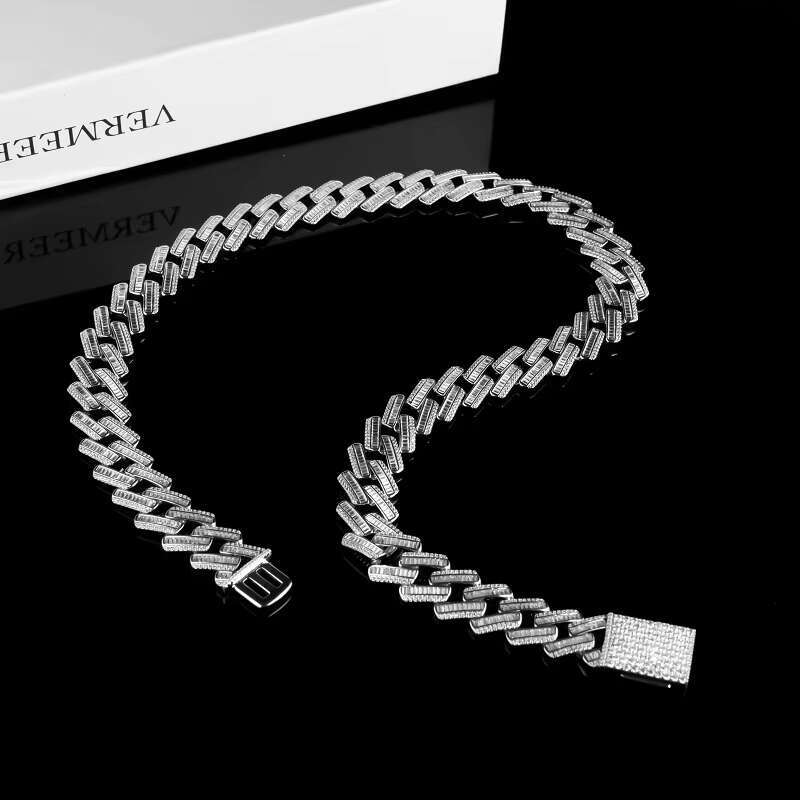 OACOCA Customizable Cuban Link Hip Hop Necklace for Men 14k/18k Gold Plated Moissanite Diamond on Figaro Style Brass Chains Gift