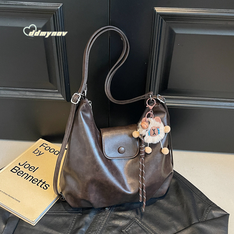 Tote 2024 New Women's Large Capacity Crossbody Versatile Commuter Backpack Niche Design Shoulder Bag ddmynov