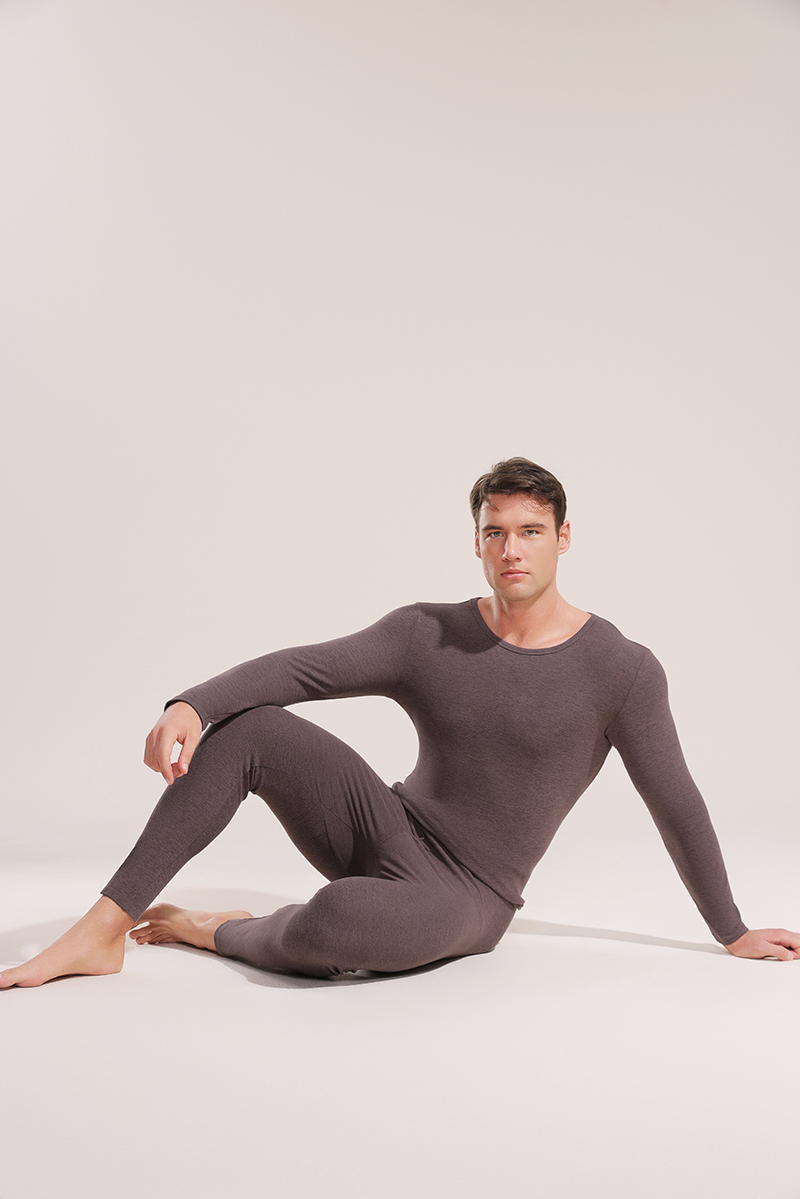 Autumn and winter men's thermal underwear double brushed skin-friendly fabric round neck, long sleeves, high elasticity and non-marking warm clot