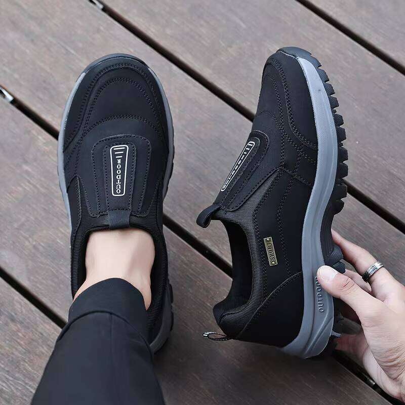 Factory Direct Sales Light Weight Anti Loafers Plus Size slip on Men Casual Comfortable Walking Shoes