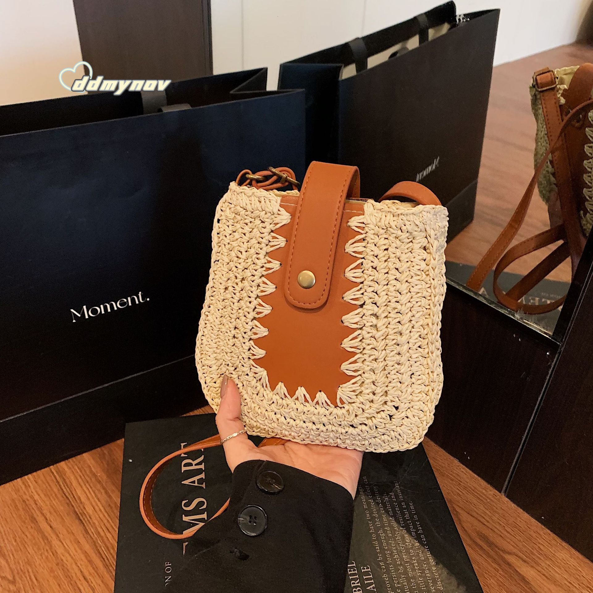 2025 New Summer Straw Small Stylish Versatile Crossbody Fashionable Woven Shoulder Bag ddmynov