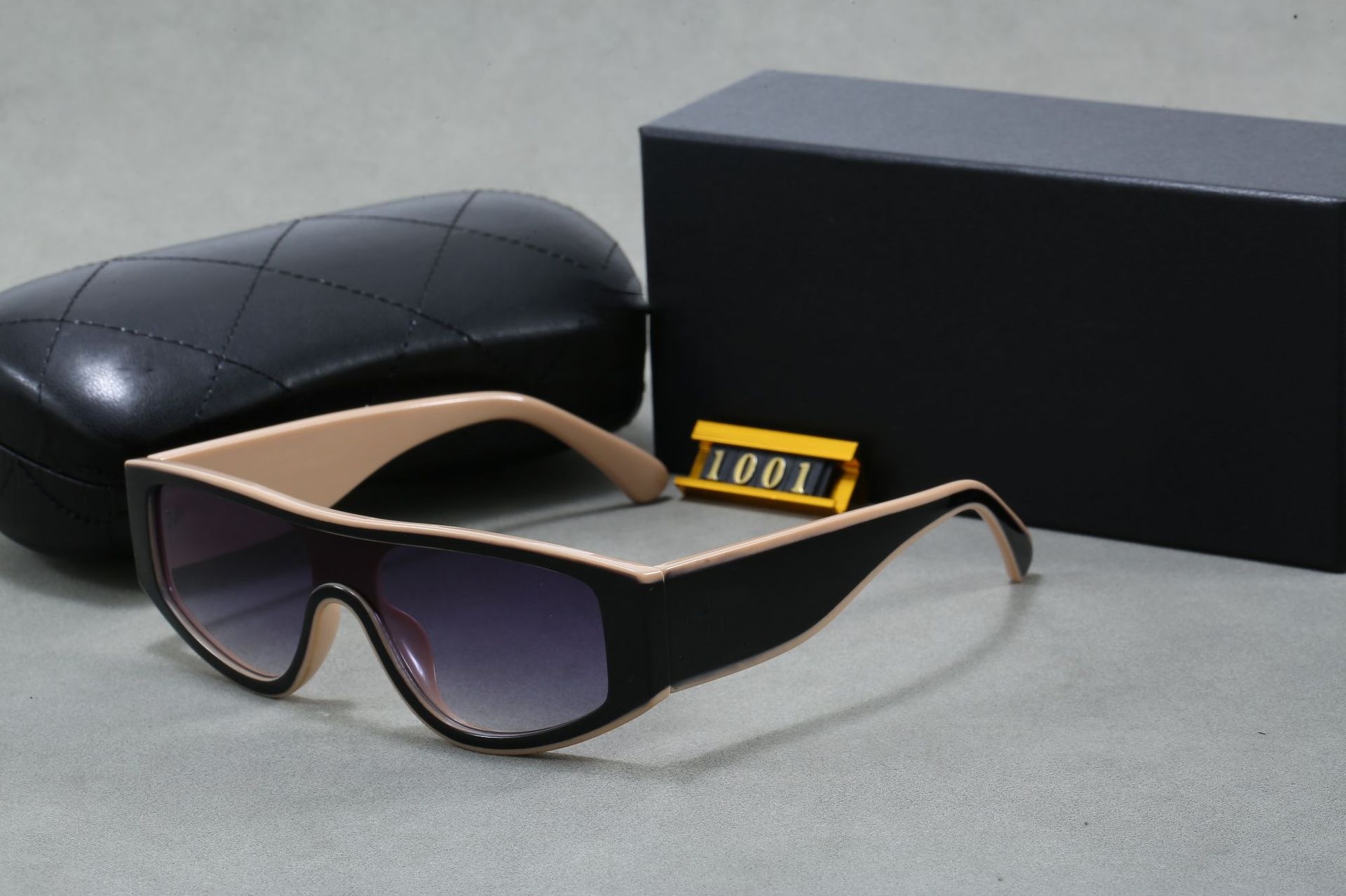 Luxury Sun Glasses: Vintage Inspired Frame Sunglasses with Polaroid Lens Women and Men, Lightweight for Daily Use Z260306