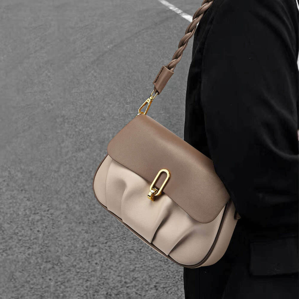 Luxury Women's 2025 New Cloud Single Shoulder Underarm Versatile Crossbody Bag