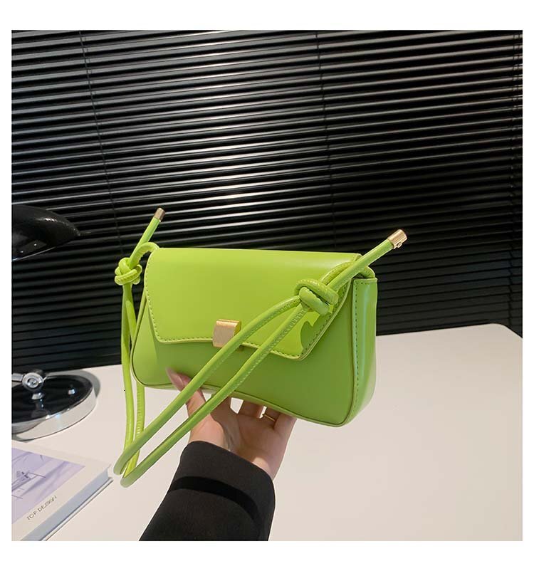 Free Shipping New Designer Bag For 2025 High-end Bag Women 2024 French Baguette Retro Handbag Underarm Luxury Wallet Stylish Girl Shoulder Crossbody S