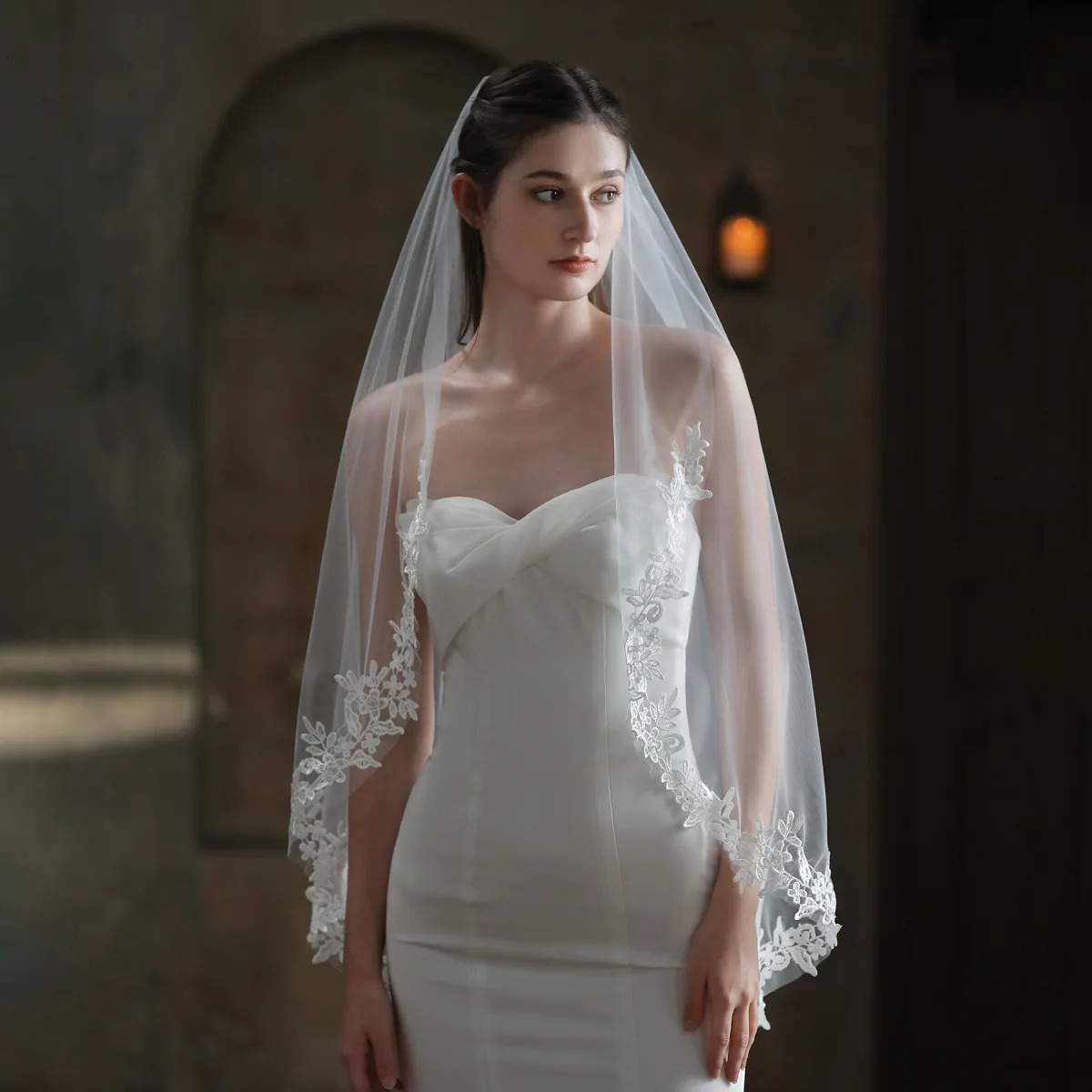1 Tier Soft Tulle Lace Applique Bridal Veils Wedding Accessories with Comb Fingertip Length Wedding Veils 250610