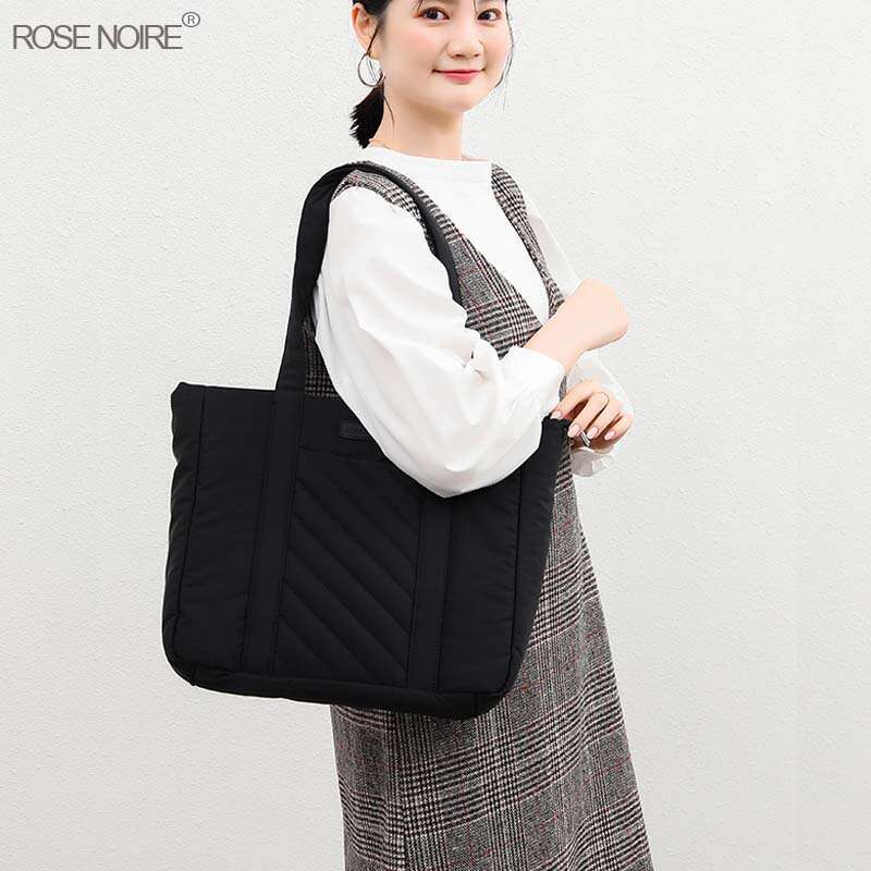 New Casual Lightweight Tote Large Capacity Shoulder Handbag Commuter Versatile Women s Bag