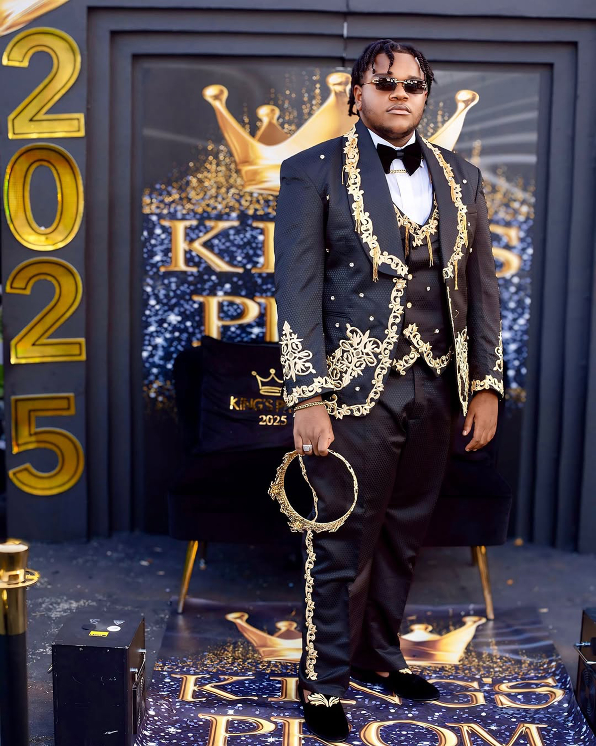 Mordern Man Suits Appliques 3 Pieces Set Shawl Lapel Blazer Rhinestone Prom Party Tassel Customized Single Breasted Jacket Vest Pants Plus Size