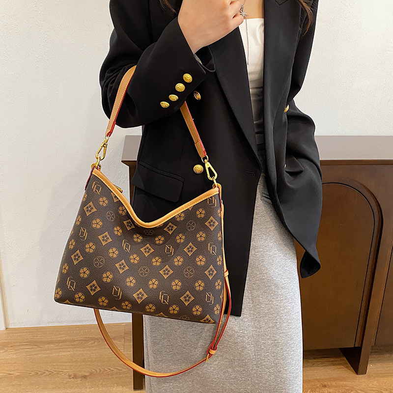 Free shipping 2025 new designer Shoulder totes Bags womans ladies flap lady girl fashion printing handbag women crossbody Underarm Bucket tote bag
