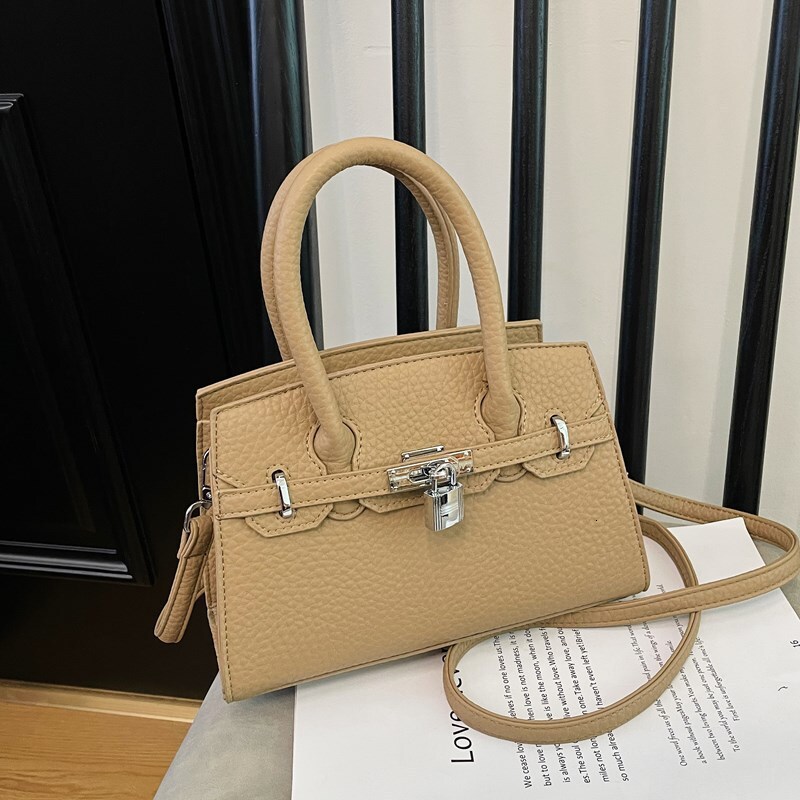 Free Shipping Designer Bag Women's 2025 Summer New High-end Texture Tote Fashion Trend Commuting Single Shoulder Crossbody Bag