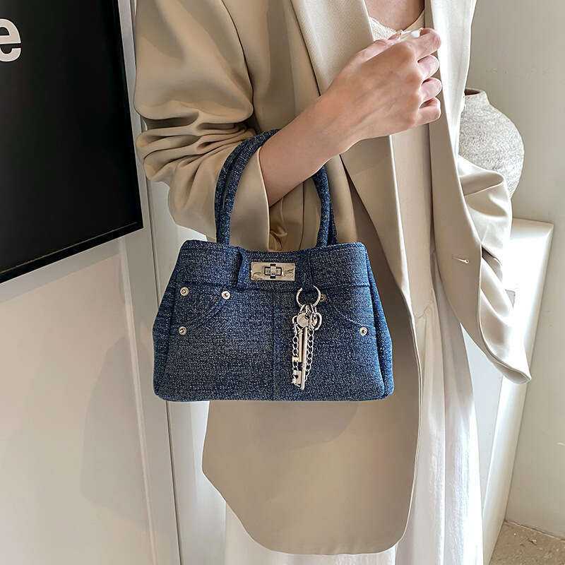 Fashion Trend Denim Handbag For Women 2025 New Lock Small Shoulder Simple Casual Personality Crossbody Bag