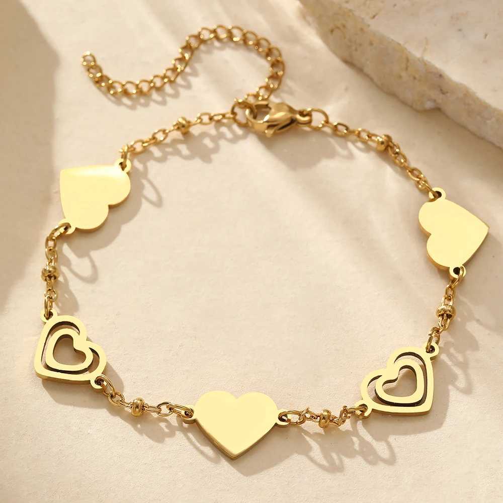 Stainless Steel Bracelets Fresh Double Heart Design Openwork Carving Noble Bracelets For Women Jewelry Luxuries Banquet Gifts XJ250707