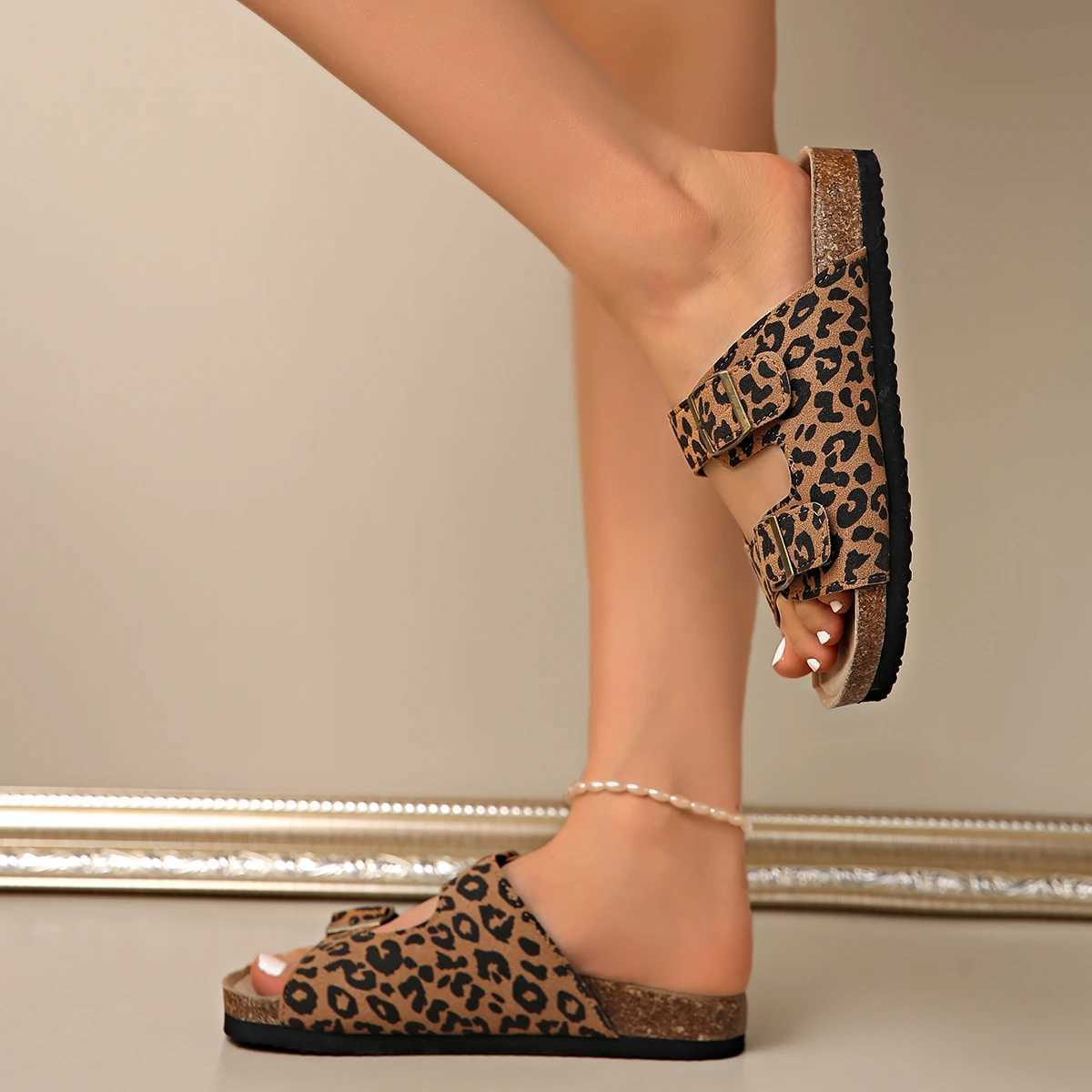 Fi Leopard Womens Slippers New Cork Slippers Women Summer Outdoor N-slip Shoes Buckle Sandals Woman Beach Flat Slippers XJ250610 - view 6