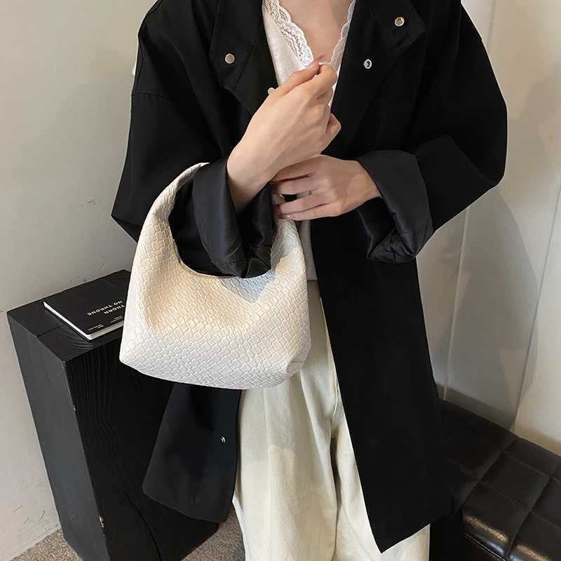 2020 Soft Shoulder Bag Fi Woven Hobo Bag Large Capacity Leather Tote Handbag Sahel Bag Wen Cmuting Bag Y250725