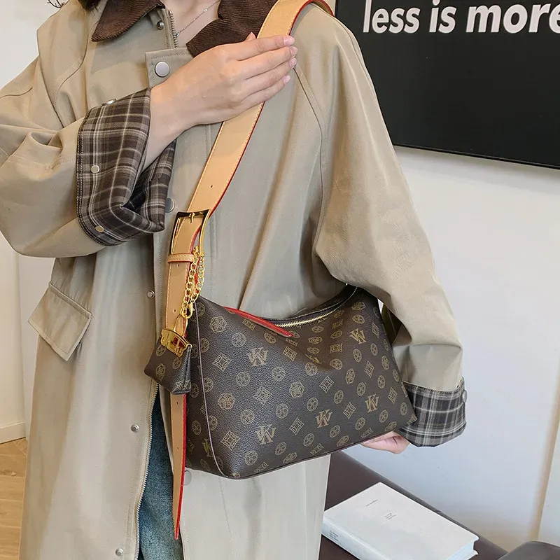 Best Seller Shoulder Bag Crossbody Purse Designer New Tote Fashion Atmosphere Women's Large Capacity All-In-One Commuter Shoulder Bag 2025