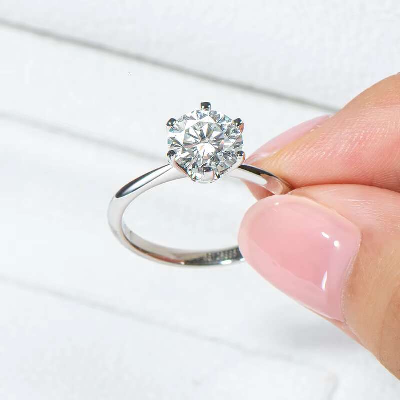 Chasau Customized Classic Sterling Silver 0.5ct 1ct 2ct 3ct Round Cut Solitaire Moissanite Engagement Ring for Wedding