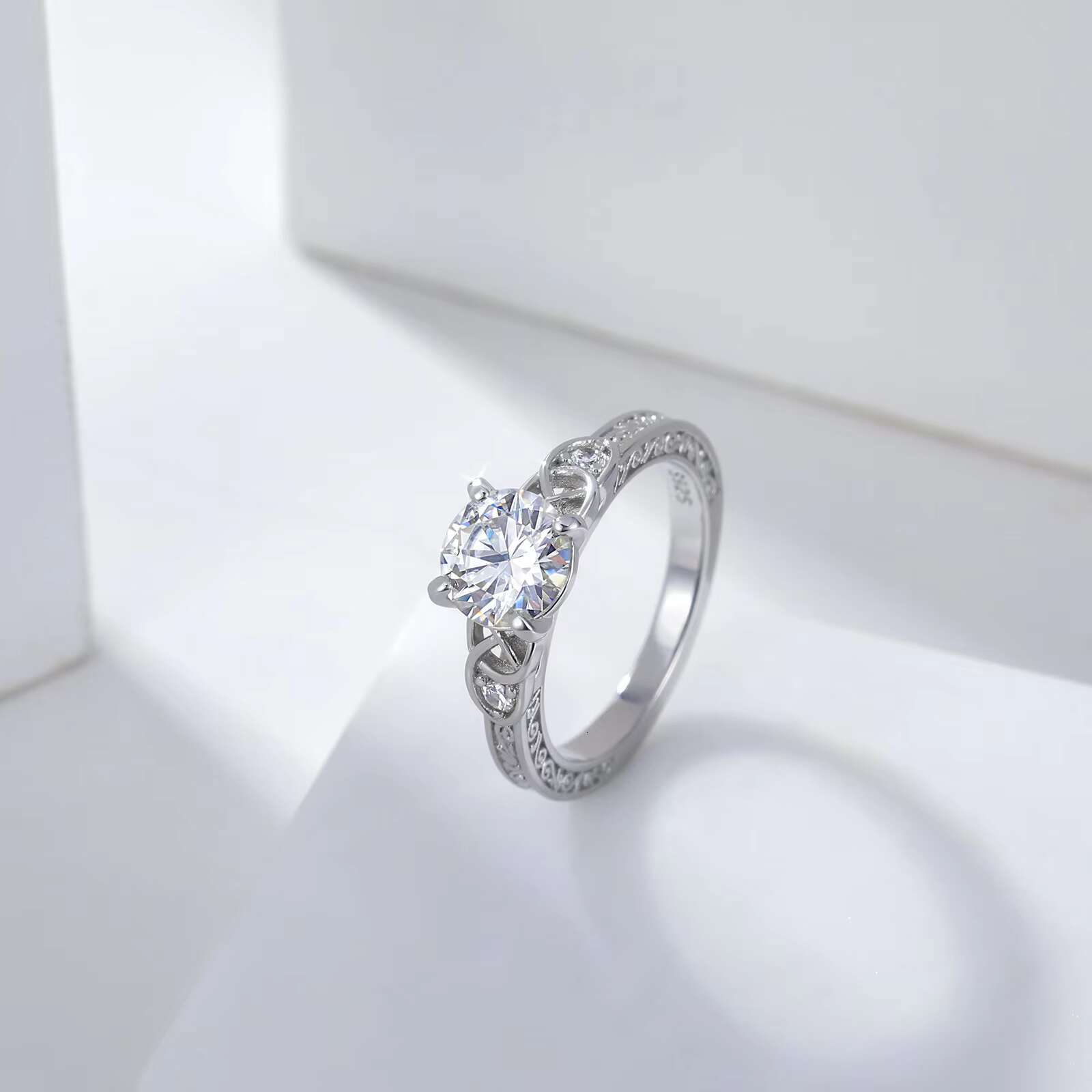Wholesale Moissanite Diamond Rings 1.5ct Lady 925 Silver Gold Nugget Cuban Wedding Ring