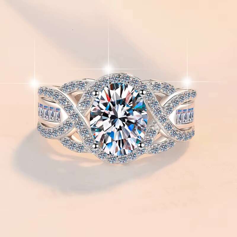 Fine Jewelry Luxury Diamond Luxury Oval Cut 2Ct S925 Sterling Silver Ring VVs1 Moissanite Ring for Wedding Ladies of Gifts