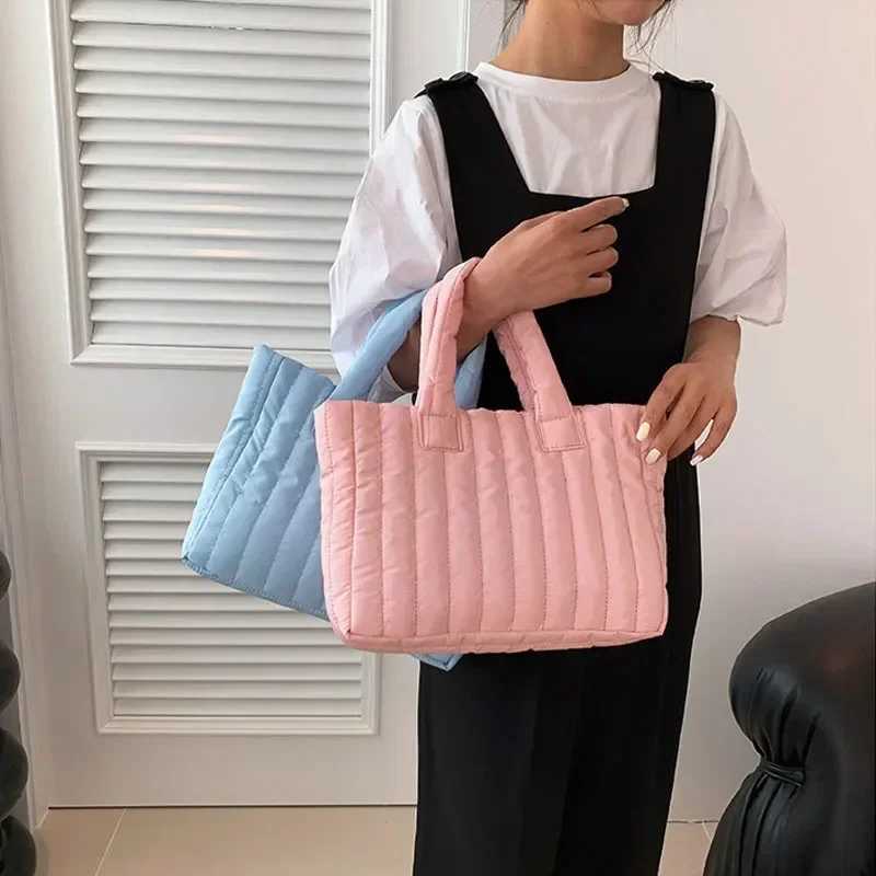 Cotton Padded Commuter Bag Ladies Quilted Top-handle Bag Simple Solid Color Messenger Bag Casual Large Capacity Female Handbag XJ250610