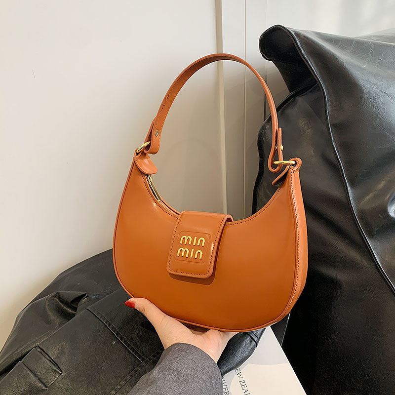 free shipping designer Cross Body bag for woman fashion Casual handbag versatile letter shoulder bag black brown coffee
