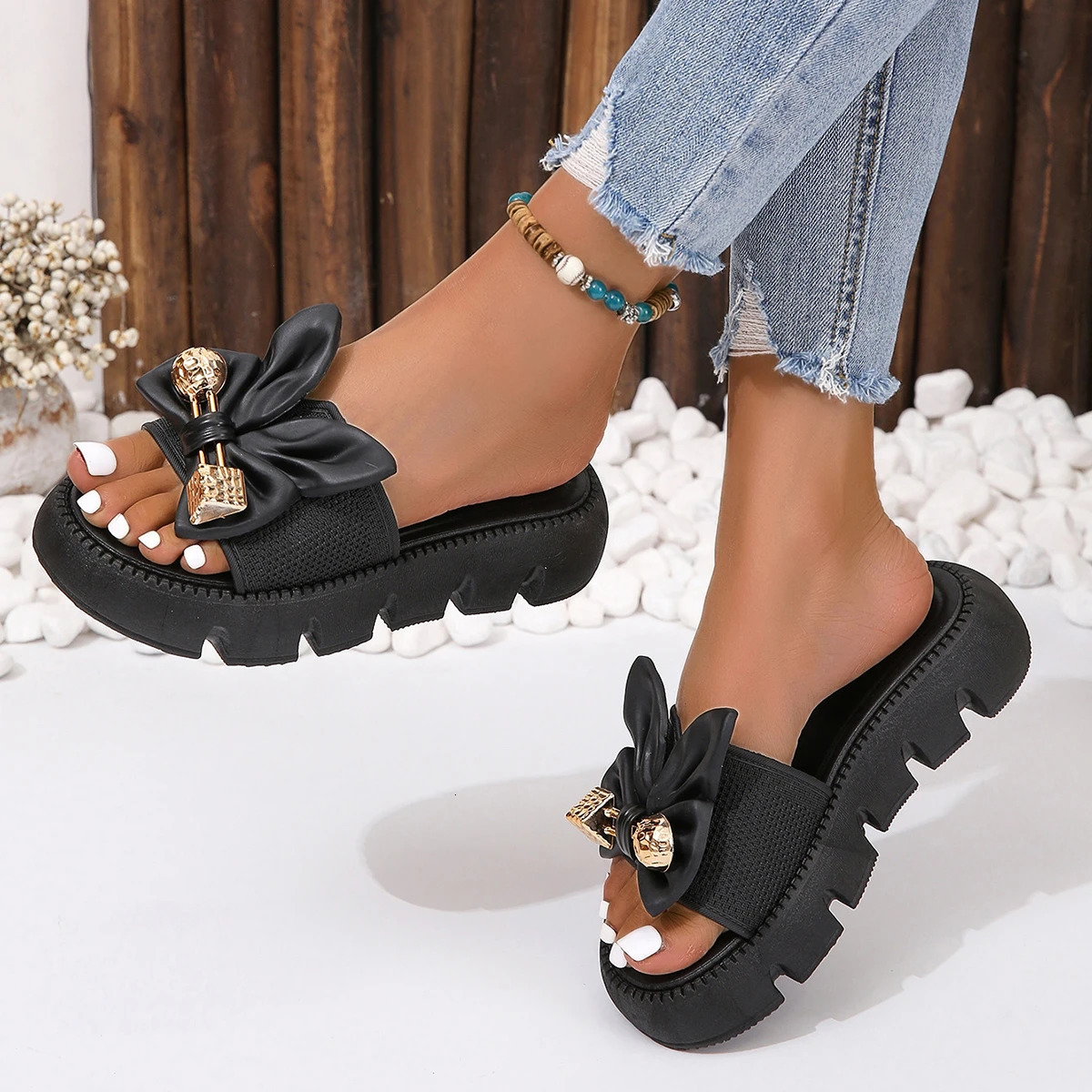 Summer Casual Fashion Round Toe Flat Solid Color Comfortable Open Toe Metal Decorated Non-Slip Womens Slippers 250609