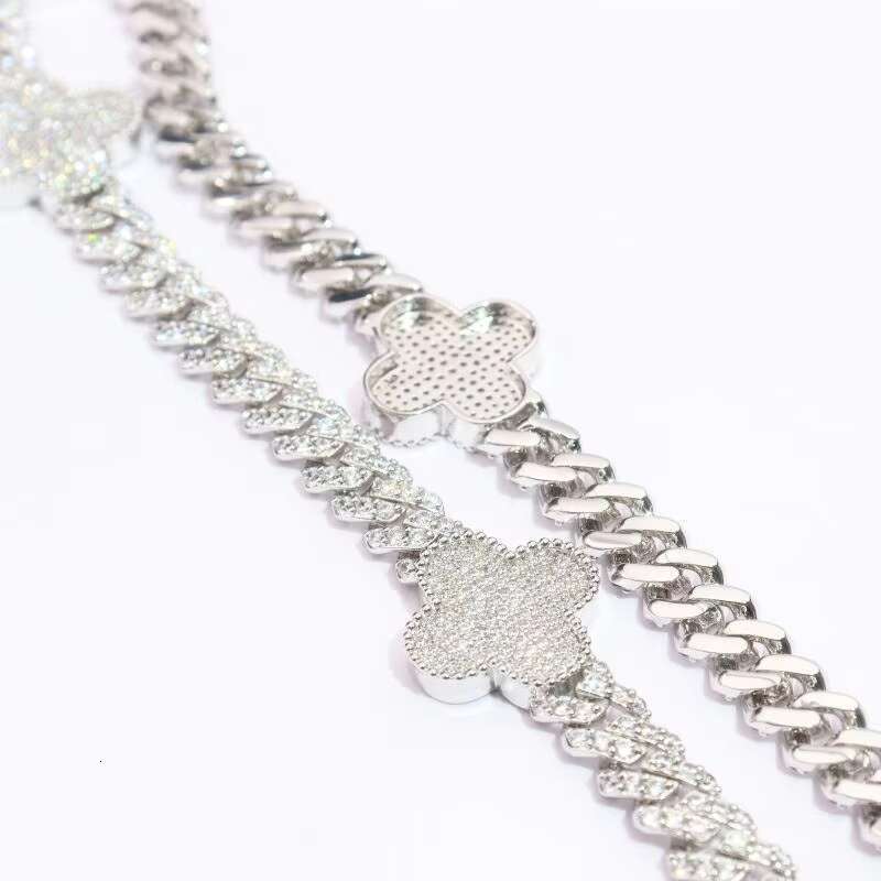 2024 New Arrival Moissanite Clove Cuban Link Chain Hip Hop Jewelry 925 Silver Pass Diamond Test Iced Out Cuban Necklace for Gift