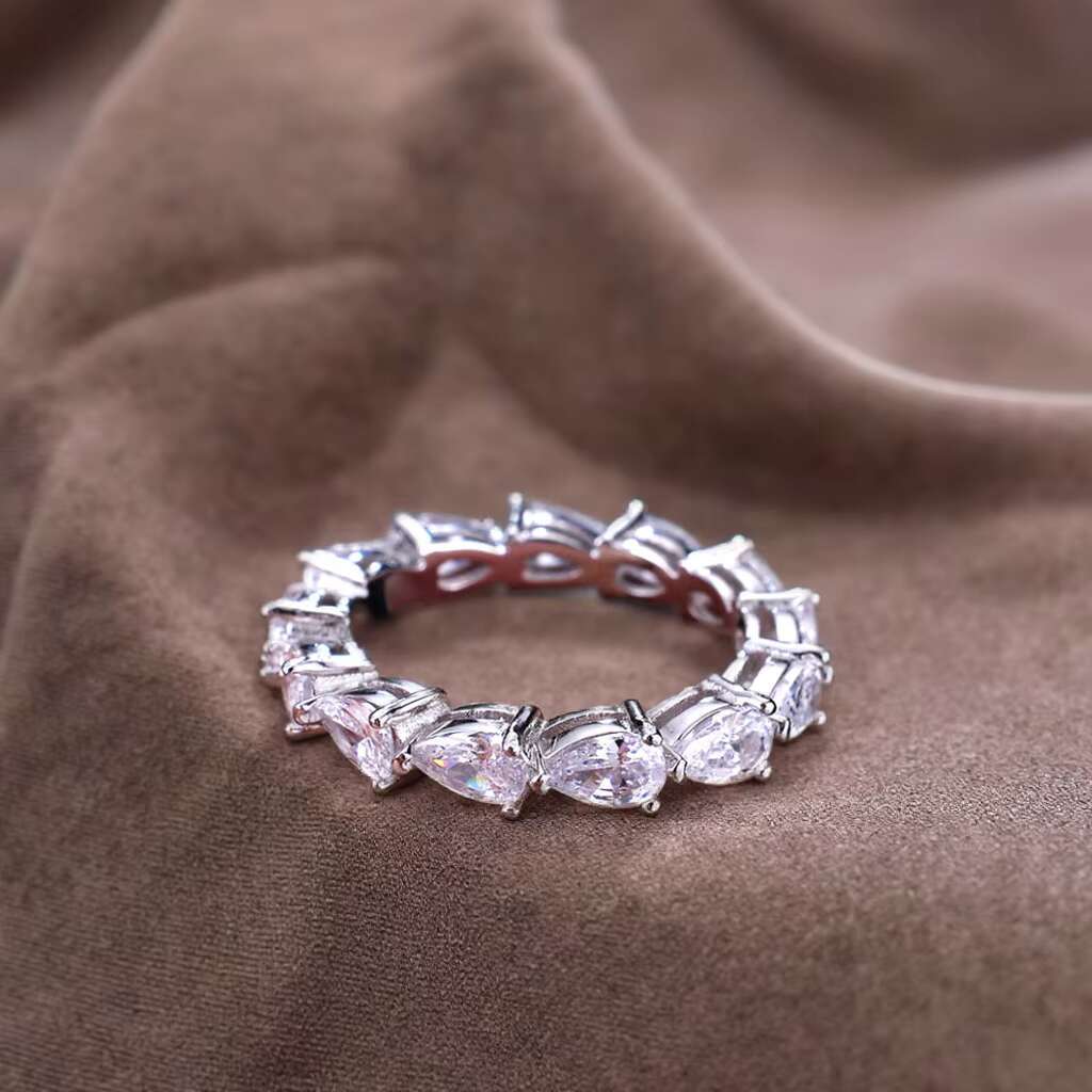 925 Sterling Silver Engagement Ring Pear Cut Jewelry Women Tear Rop Pear Moissanite Eternity Ring