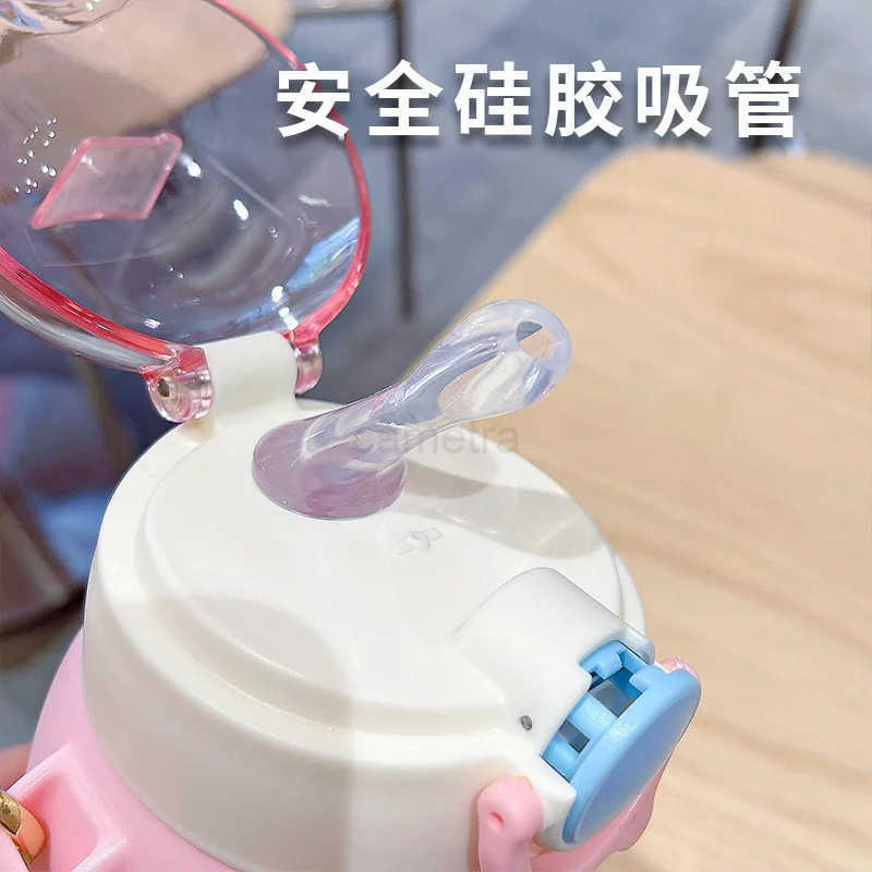 Sanrio 690ml Sanrio Large Capacity Water Bottle Cinnamoroll Kuromi My Melody Portable Straw Water Cup for Outdoor Sports FitnessXJ2506