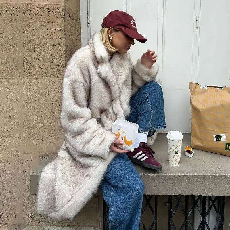 Neo Mint 2024 Winter Warm Fluffy Gradient Eco Jacket Women Long Faux Fox Fur Coat Street Furry Outerwear Overcoat