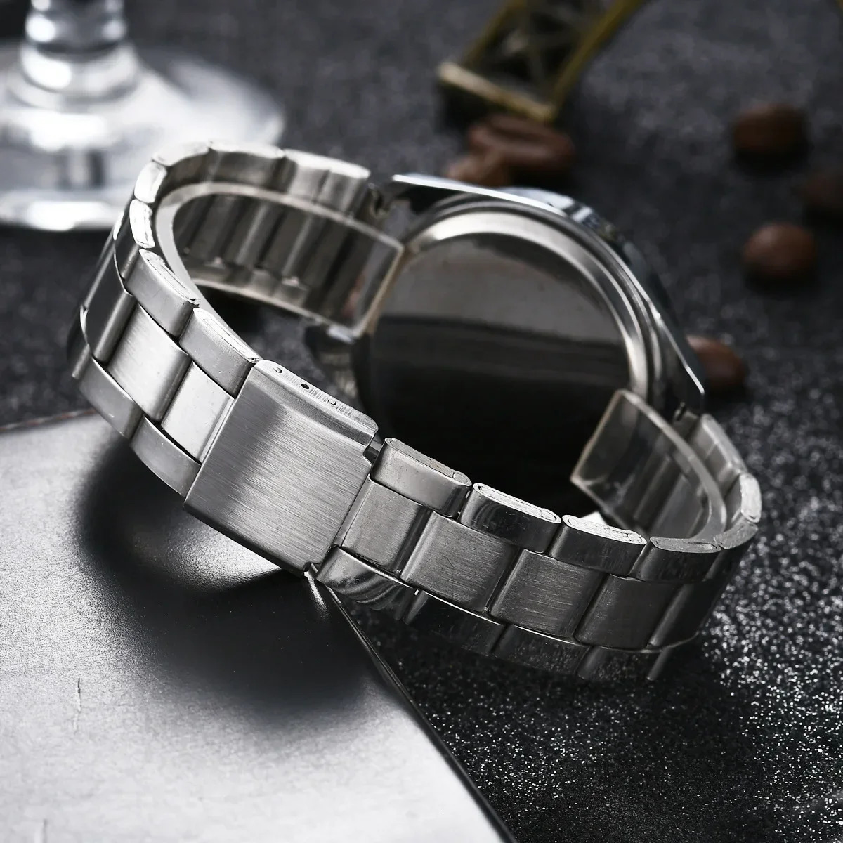 Women Crystal Diamond Watches Gold WristWatch Stainless Steel Womens Watch Clock Leisure Reloj Mujer TVK 250606