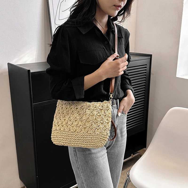 Straw Crossbody Bags for Women Summer Woven Shoulder Bag Purse Raffia Beach Wristlet Crochet Handbag Purse for Women XJ250610