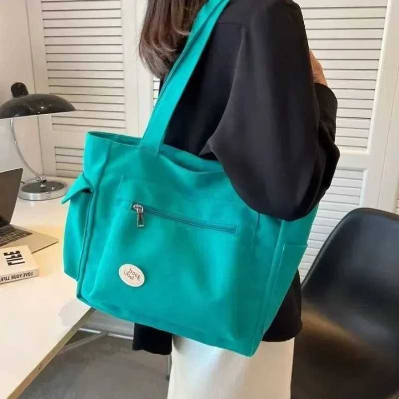 Womens Fashion Shoulder Bag Class Large Capacity Student Tote Bag 2024 New Canvas Commuter Handbag Women Bag XJ250610
