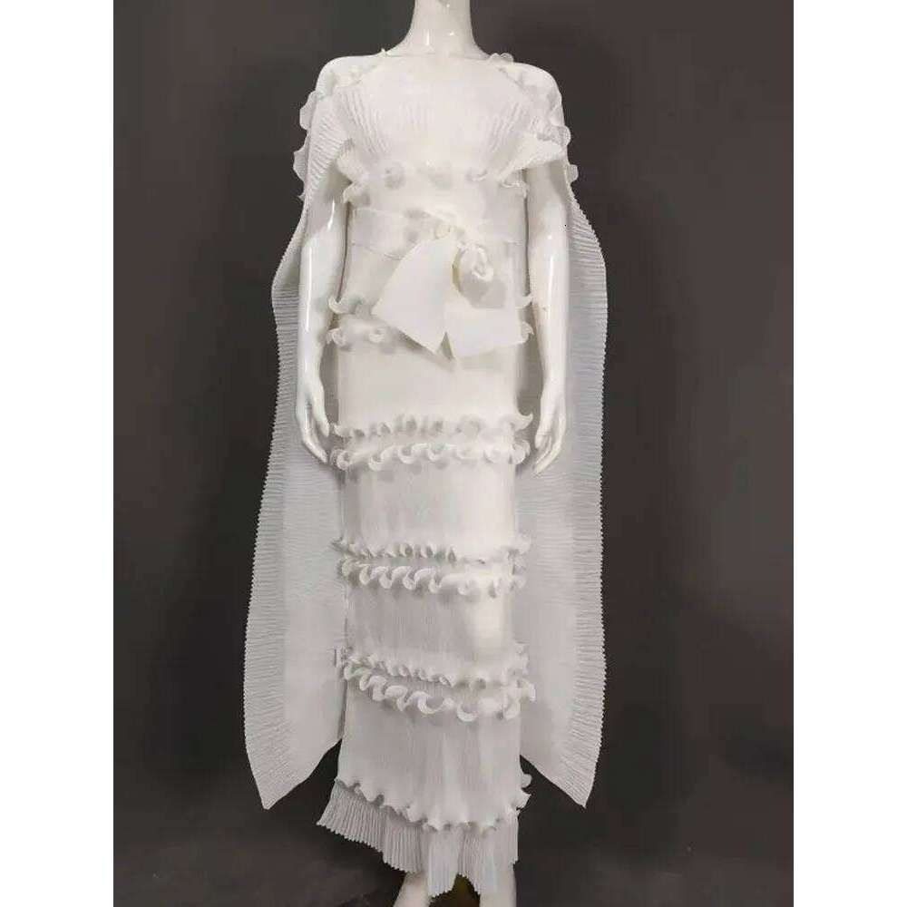 LANMREM Pleated Dress Women V Neck Half Sleeve Solid Color Cloak Loose Style New Tide 2025 Dresses 32F1137