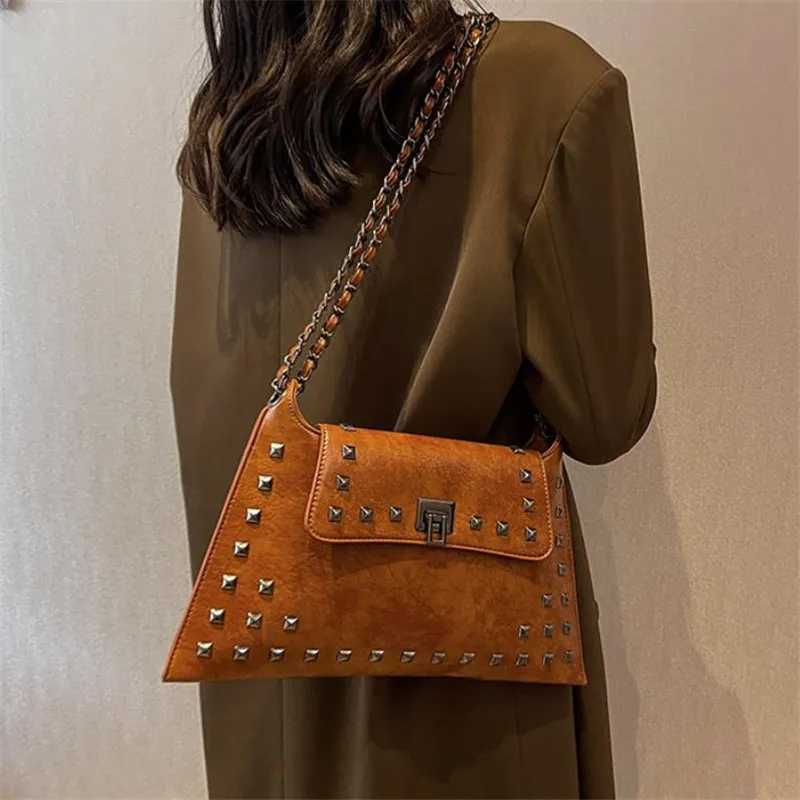 Chic Vintage Rivet Crossbody Bag - Waterproof Faux Leather Adjustable Strap Solid Color with Kiss Lock Closure XJ250610