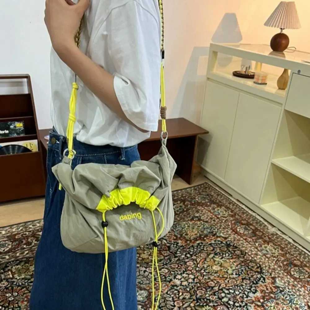 Casual Lightweight Shoulder Bag Contrast Color Letter Crossbody Bag Large Capacity Nylon Drawstring Bag for Girls XJ250610