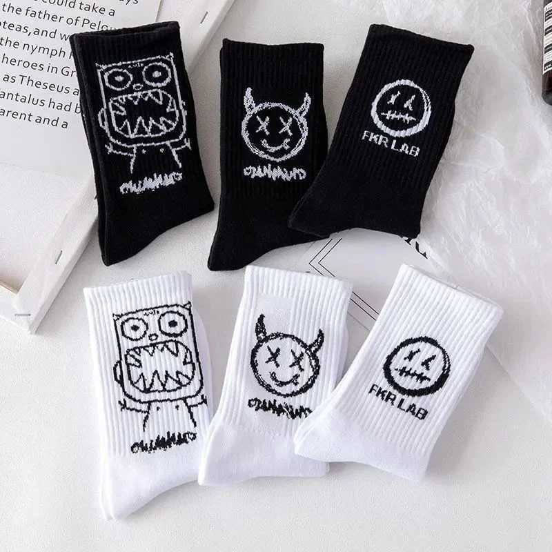 1Pc Mens Mid-calf Socks Couples Trendy Hip-hop Street Skateboarding Basketball And Sports Socks Z250610