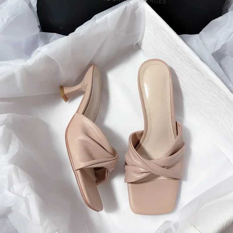 Fi Summer Women Shoes New Handmade Square Open Toe High Heels Outdoor Fi Slippers Apricot XJ250610