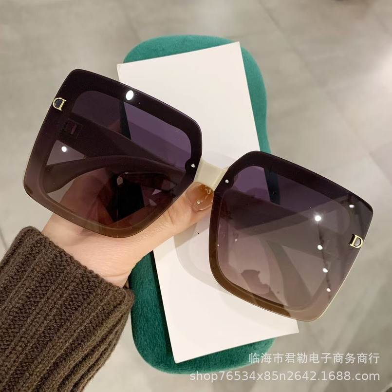 Trendy Large Frame for Men and Women Summer High-end Feel Sunglasses TikTok Internet Celebrity Polarized Glasses