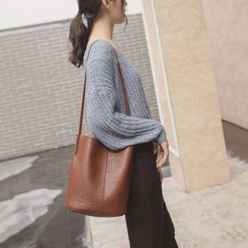 New Tide Solid Oil PU Material Small Fairy Bucket Casual Wild Single Shoulder Ladies Crossbody Messenger Bag