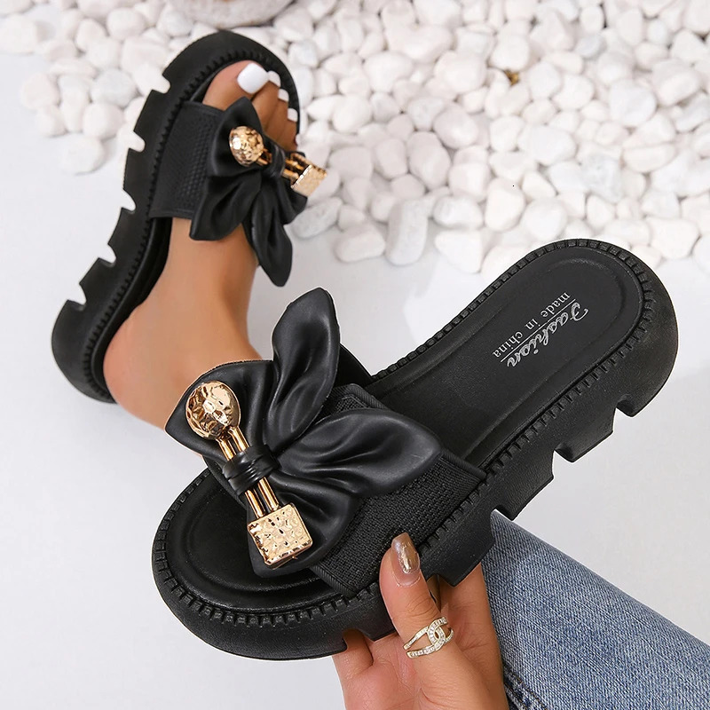 Summer Casual Fashion Round Toe Flat Solid Color Comfortable Open Toe Metal Decorated Non-Slip Womens Slippers 250609